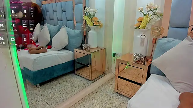 karina mason online show from 10.24.25