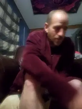 Snapshot of 5g4ever chatting on 12.15.25 5g4ever online show from 12.15.25