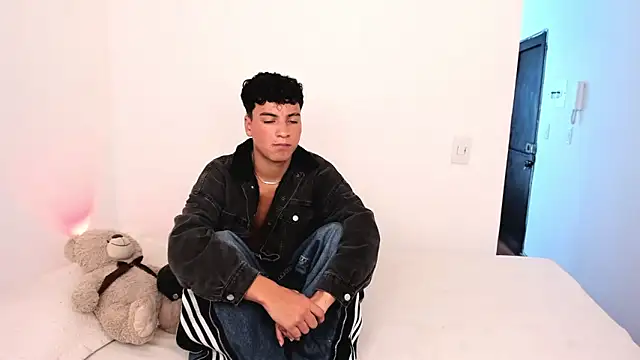 sweet boys xx online show from 10.26.25