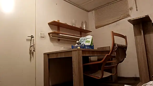 Snapshot of Timbojan28 chatting on 12.20.25 Timbojan28 online show from 12.20.25