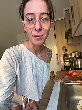 Snapshot of SOFIASWEETSECRETT chatting on 11.12.25 SOFIASWEETSECRETT online show from 11.12.25