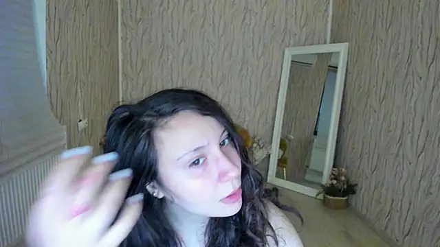 AishaRouhi online show from 01.03.25