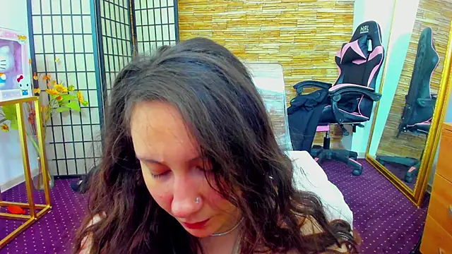 AishaRouhi online show from 01.06.26