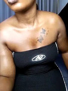 Hugemassivebootie online show from 04.08.26