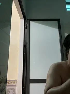 Hachi Sweetbabie  online show from 04.04.26