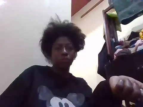 Snapshot of Sexxy_bre chatting on 09.15.25 Sexxy bre online show from 09.15.25