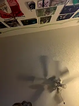 Lalalynn online show from 10.28.25