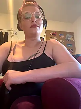 Lalalynn online show from 11.13.25