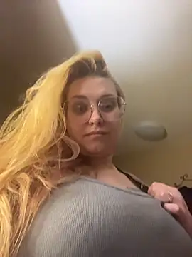 Lalalynn online show from 04.14.26