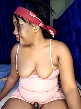 Queenshaz01 online show from 03.11.25