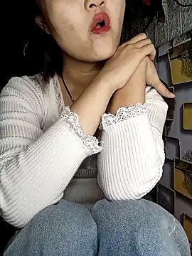 Snapshot of Girl20sexy chatting on 02.14.25 Girl20sexy online show from 02.14.25