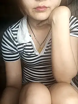 Snapshot of Girl20sexy chatting on 02.19.25 Girl20sexy online show from 02.19.25