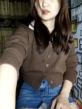 Snapshot of Girl20sexy chatting on 03.10.25 Girl20sexy online show from 03.10.25