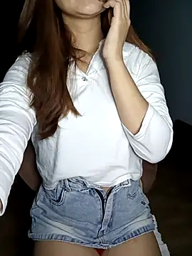 Snapshot of Girl20sexy chatting on 12.20.25 Girl20sexy online show from 12.20.25