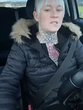 poussichienne online show from 02.10.26