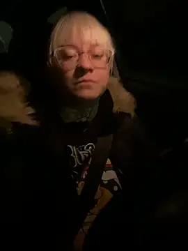 poussichienne online show from 02.17.26