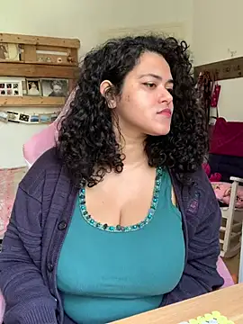 Curvydesifromgermany online show from 04.10.26