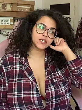Curvydesifromgermany online show from 07.21.26
