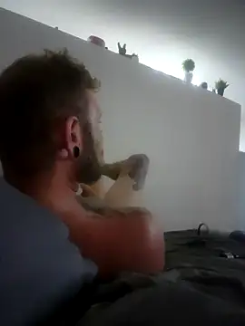 Hunnyhunty420 online show from 04.15.26