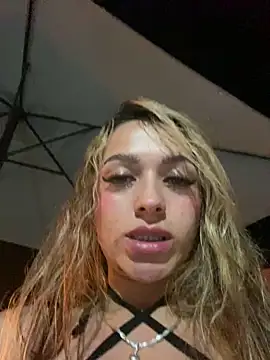 Snapshot of Grrkat chatting on 03.16.25 Grrkat online show from 03.16.25