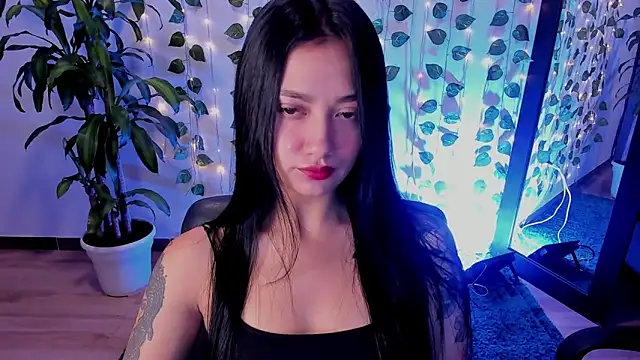 Snapshot of mariiana-diaz chatting on 03.11.25 mariiana-diaz online show from 03.11.25