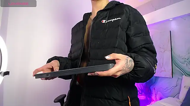 Steev Novoa online show from 04.03.26