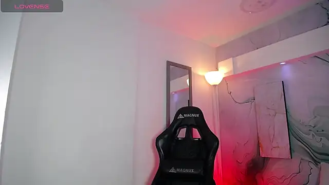 Steev Novoa online show from 04.08.26