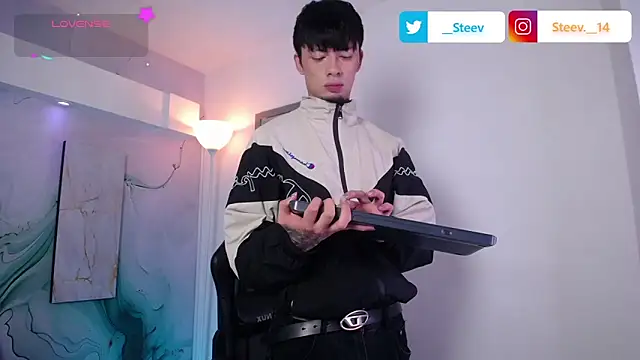 Steev Novoa online show from 04.18.26