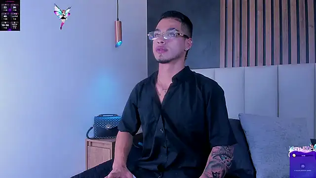 Snapshot of Ken-boy_ chatting on 01.22.25 Ken-boy online show from 01.22.25