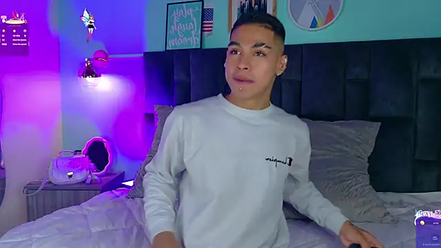 Snapshot of Ken-boy_ chatting on 02.23.25 Ken-boy online show from 02.23.25