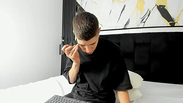 Dei v 48 online show from 03.08.25