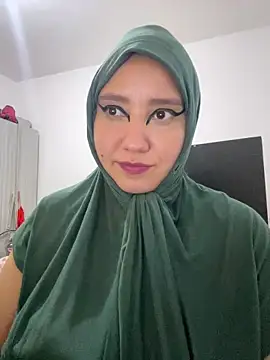 hannahayat online show from 11.21.25