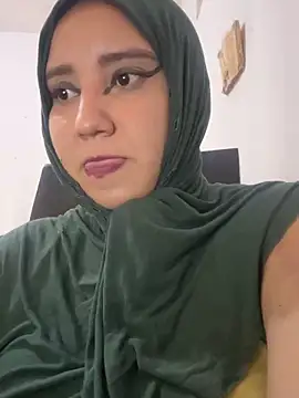 hannahayat online show from 03.18.26