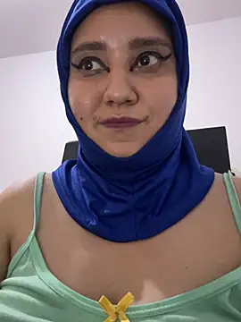 Snapshot of hannahayat chatting on 05.14.26 hannahayat online show from 05.14.26