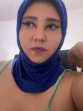 Snapshot of hannahayat chatting on 05.14.26 hannahayat online show from 05.14.26