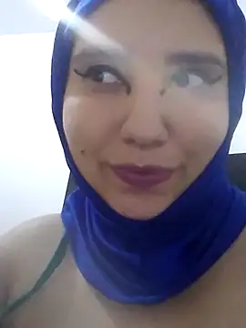 Snapshot of hannahayat chatting on 05.22.26 hannahayat online show from 05.22.26