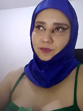 Snapshot of hannahayat chatting on 05.24.26 hannahayat online show from 05.24.26