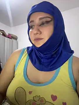 Snapshot of hannahayat chatting on 05.31.26 hannahayat online show from 05.31.26