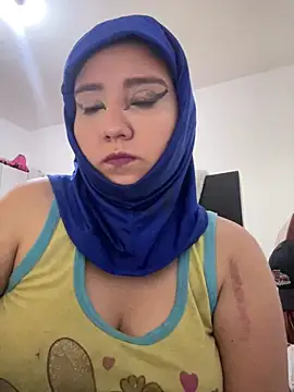Snapshot of hannahayat chatting on 06.16.26 hannahayat online show from 06.16.26