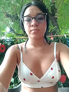 -VICKKY online show from 02.15.25