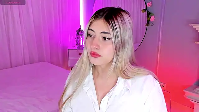 tiffany becker online show from 04.17.26