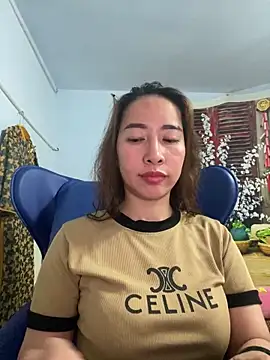Snapshot of Cherry_6969 chatting on 02.04.25 Cherry 6969 online show from 02.04.25
