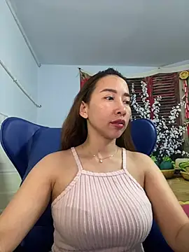 Snapshot of Cherry_6969 chatting on 02.05.25 Cherry 6969 online show from 02.05.25