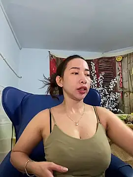 Snapshot of Cherry_6969 chatting on 02.11.25 Cherry 6969 online show from 02.11.25