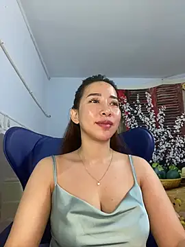 Snapshot of Cherry_6969 chatting on 02.19.25 Cherry 6969 online show from 02.19.25