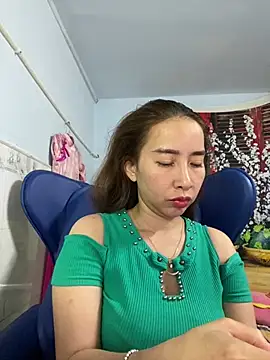 Snapshot of Cherry_6969 chatting on 03.08.25 Cherry 6969 online show from 03.08.25