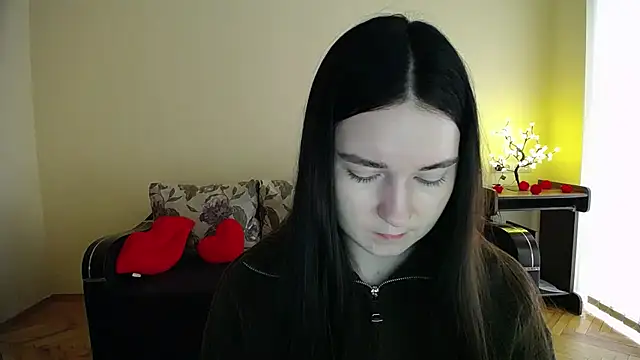 Snapshot of Pretty_shy chatting on 02.17.26 Pretty shy online show from 02.17.26