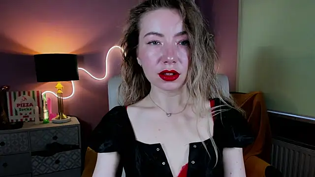 Mia Tasty online show from 10.31.25