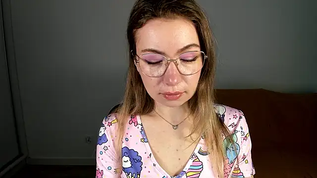 Mia Tasty online show from 05.13.26