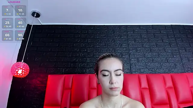 Snapshot of Antonella-Ray chatting on 01.14.25 Antonella-Ray online show from 01.14.25